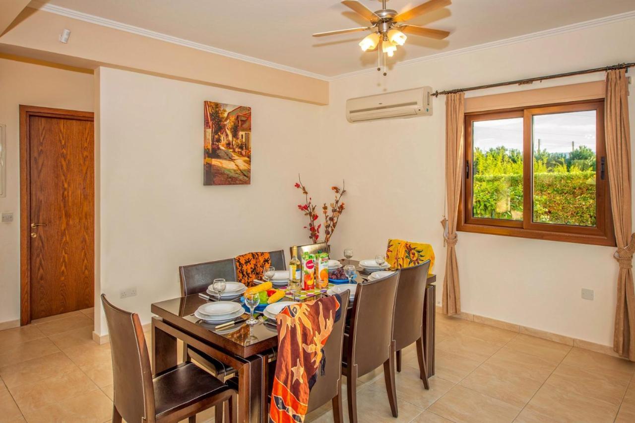Dora' S Villa Argaka Exteriör bild