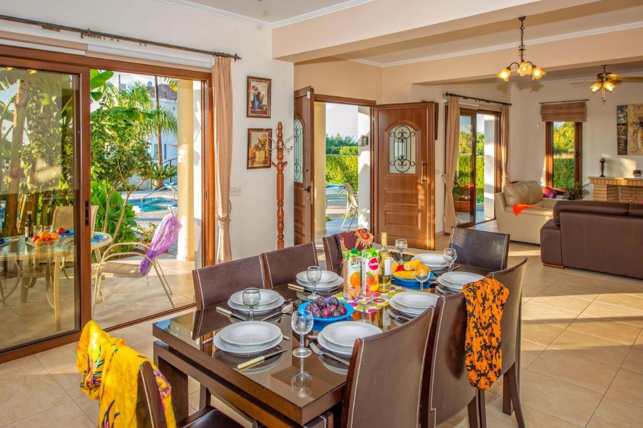 Dora' S Villa Argaka Exteriör bild