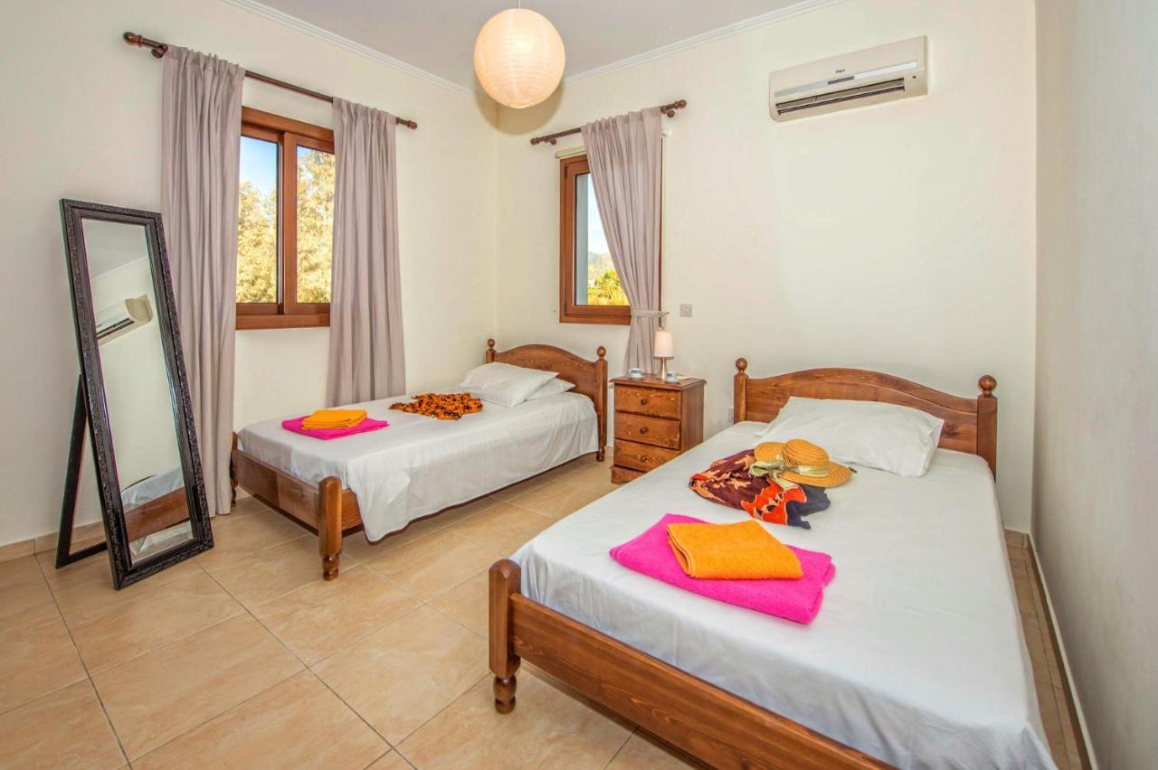 Dora' S Villa Argaka Exteriör bild