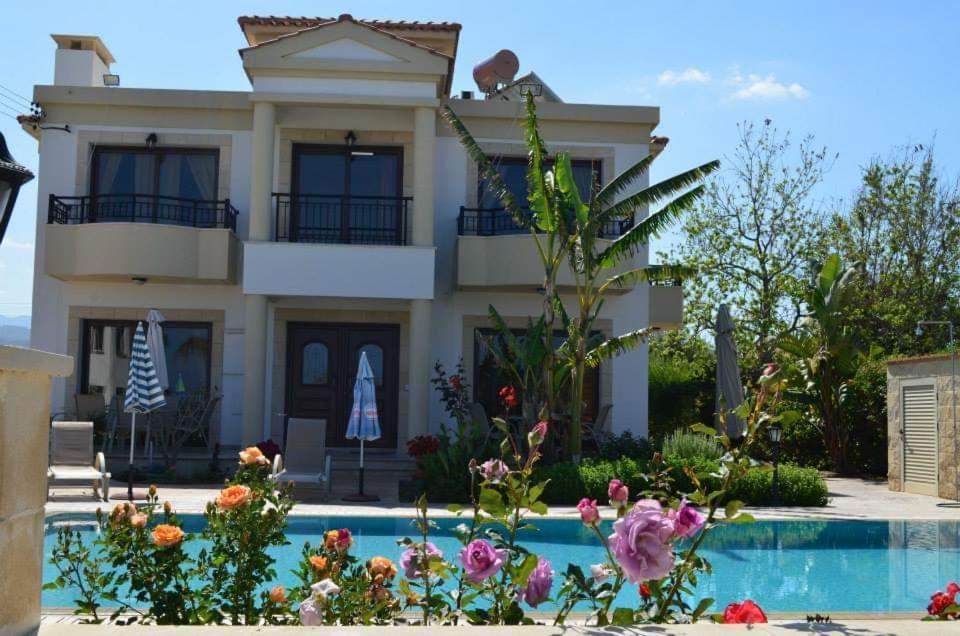 Dora' S Villa Argaka Exteriör bild